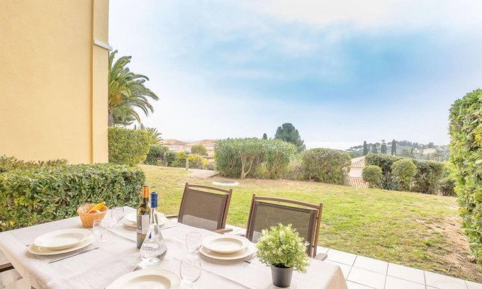 Cap Esterel Apartment | Guest Rated 10/10: Le Village with Oceanfront Pool & Spa
