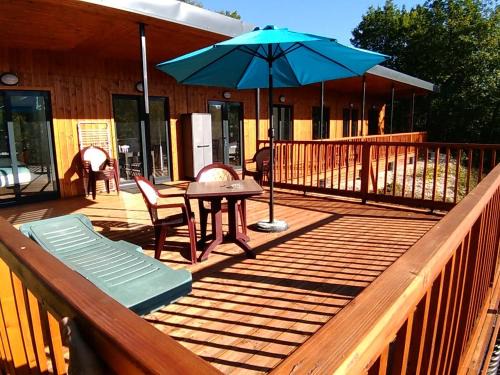 La Chapelle-Aubareil House | Enchanting Oceanfront Getaway with Pool & Pet-Friendly Options
