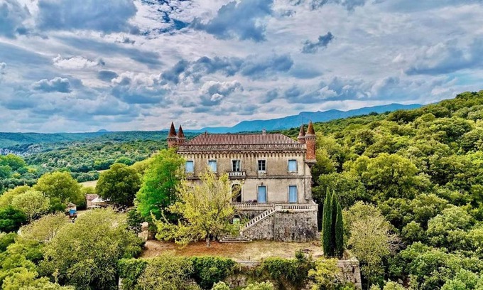 Brissac House | Le Villarel