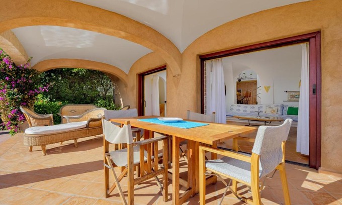 San Teodoro Villa | Elegant Getaway at Le Ville di Cala Ginepro - Family Friendly