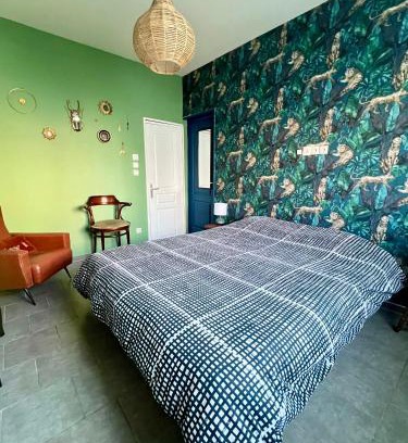 Lievin House | Private Tropical Room with Kitchen - Guest Rated 9.3/10