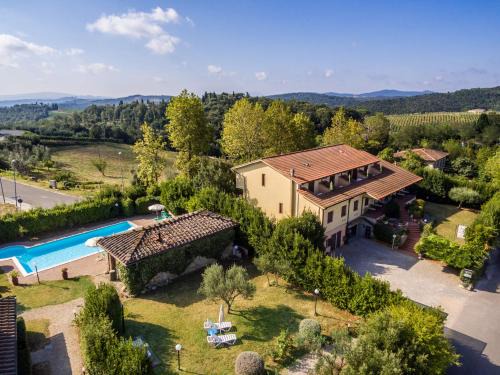 Castel San Gimignano Hotel | Discover Le Volpaie: Pet Friendly with Pool & Breakfast