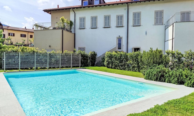 Porto Valtravaglia Apartment | Relax at Le Volte with Oceanfront Pool and Spa Amenities