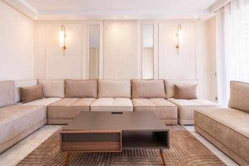 Bourgogne Apartment | Le yacht palace beachfront residence 2 BR 2 BA