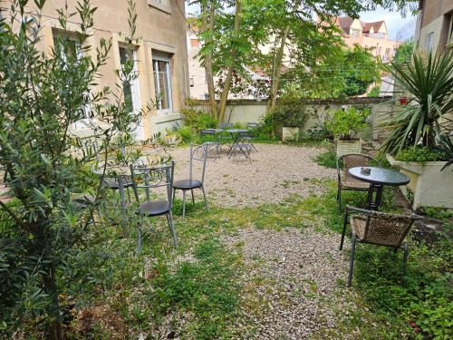 Montchapet Apartment | Relax at Le Zen: Family-Friendly Retreat with Great Value