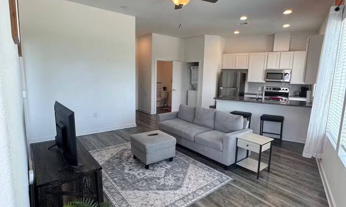 Leander Apartment | Leander Place for work and relax