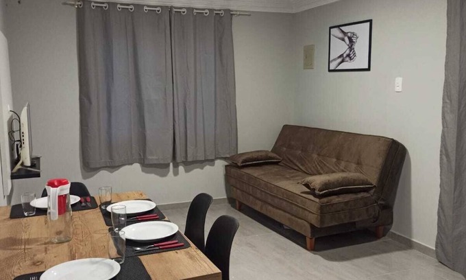 Barra House | Family-Friendly Stay at Leandro's Residence in Balneário Camboriú