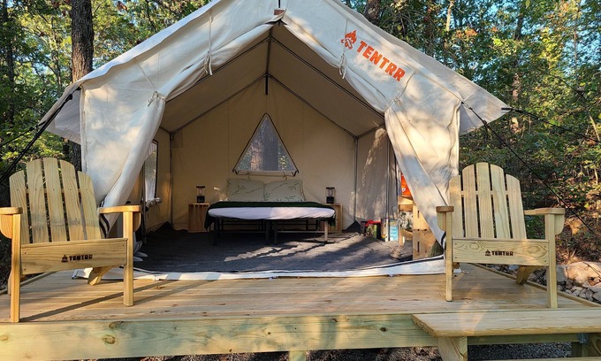Jay RV Rental | Discover Leaning Tree Woods Glampsite: 10/10 Guest Rated