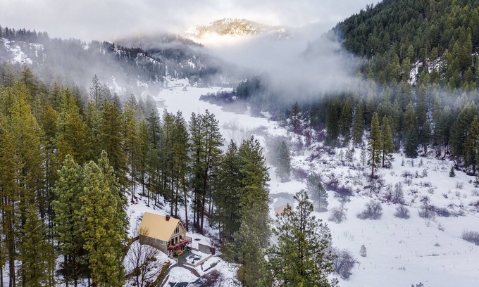 Leavenworth Cabin | Inviting Leavenworth Cabin Near Town with Breathtaking Views