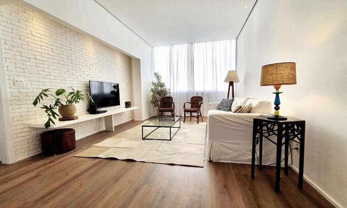 Leblon Apartment | Discover Leblon House IV: Family-Friendly & 4-Star Experience