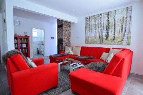 Lechbruck Apartment | Family-Friendly Retreat at Lechbruck am See - DAS STEINHÄUBL