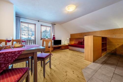 San Vito Apartment | Family-Friendly Retreat at Lechnerhof Apt 3 Awaits You