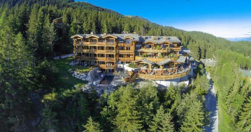 Lens Hotel | Experience Elegance at LeCrans: 5-Star Oceanfront Retreat