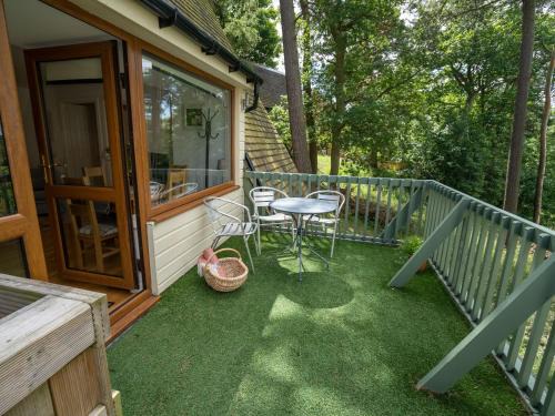 Linlithgow House | Family-Friendly Retreat at Ledi with Hot Tub & Top Ratings