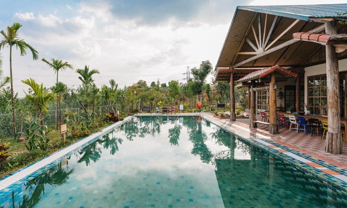 Soc Son Villa | Discover LEEHA HOME Venuestay: Top Rated with Pool & Breakfast