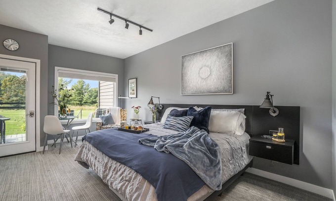 Cedar Apartment | Cozy Leelanau Condo: Golf Course Retreat Near Beaches
