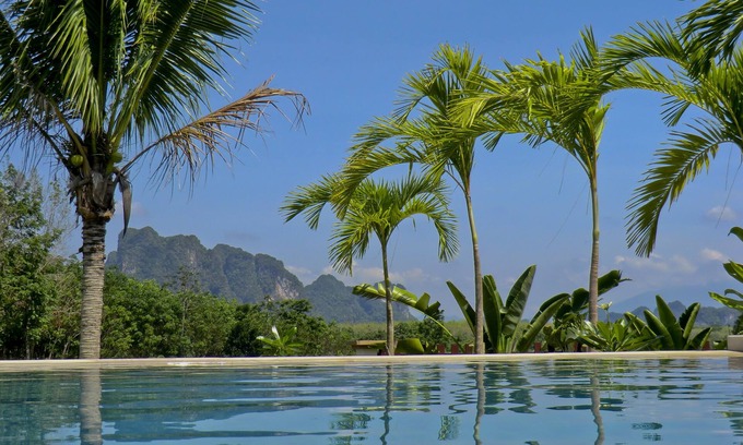 Sai Thai Villa | Serene Leelawadee Garden Resort: Oceanfront Pool Retreat