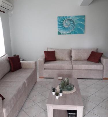 Ormos Korthiou Apartment | Top-Rated Lefakis Aegean Breeze Apartment for Families