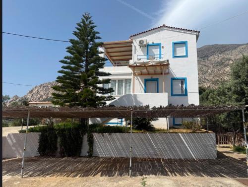 Therma Lefkados Apartment | Pet-Friendly Lefkada Twins 4 - Rated 8.7/10 by Guests