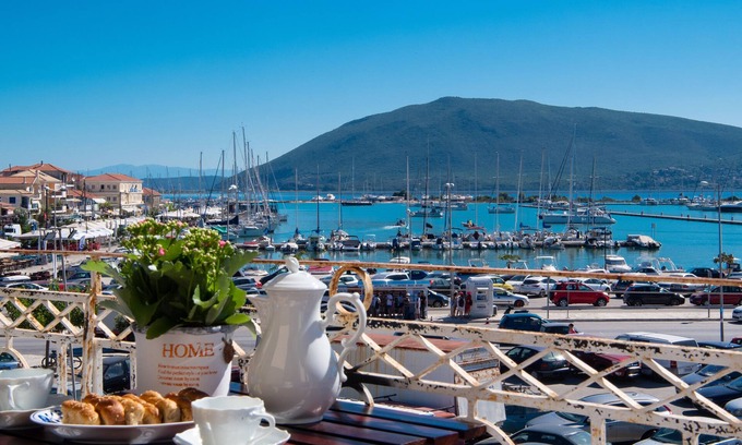 Lefkada Apartment | Pet Friendly & Child Accommodating at LefkasLoft GuestHouse