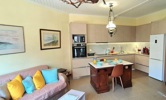 Lefkada Apartment | Top-Rated Family-Friendly Stay at Lefkatas Downtown