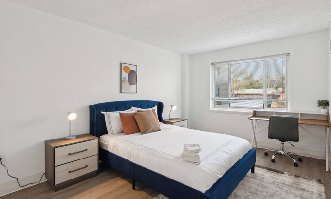 Richmond Apartment | Legacy at Imperial Village 211 I 1 Bed 1 Bath
