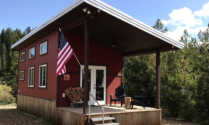 Whitefish Cabin | Unforgettable Stays at Legacy Creeks Ranch Cabins with Spa
