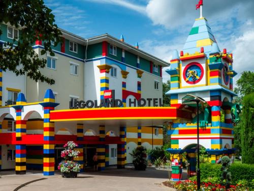 Windsor Hotel | Family-Friendly LEGOLAND(R) Windsor Resort with Pool Access