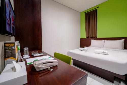Setiabudi House | Budget-Friendly LeGreen Suite Setiabudi with Family Amenities