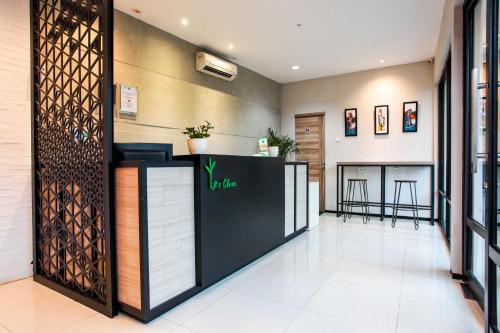 Jakarta House | Budget-Friendly Stay at LeGreen Suite Supomo with Breakfast