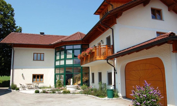 Grossraming House | Lehnerhof: Oceanfront Spa Retreat with Breakfast Included