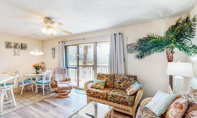 Orange Beach East Hotel | Relax at Lei Lani Mini Tower 118 with Pool Access