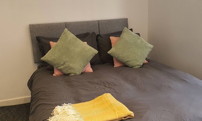 Welford Apartment | Discover Leicester Central House with Family-Friendly Amenities