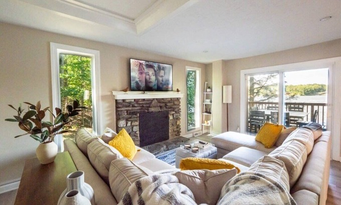 Leicester House | Relax at Leicester Lake Front Home with Scenic Views