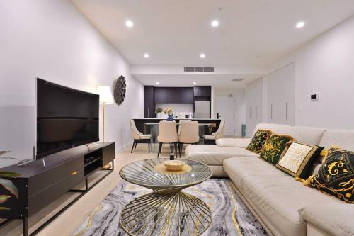 Leichhardt Apartment | Relax at Leichhardt Serene Retreat - Stunning Views & Parking