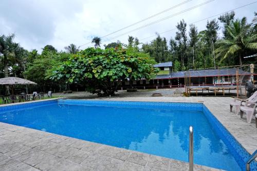 Mudigere House | Relaxing Leisure Homestay with Pool and Dining Options