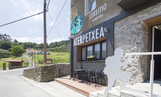 Leagi Hostel | Guest Rated: Lekeitio Aterpetxea Hostel with Ocean Views