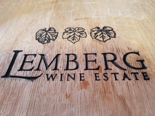 Tulbagh Ski Chalet | Cozy Stays at Lemberg Wine Estate with Family-Friendly Amenities