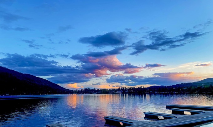 Grand Lake Cabin | Discover Lemmon Lodge: Beachfront Retreat with Fishing