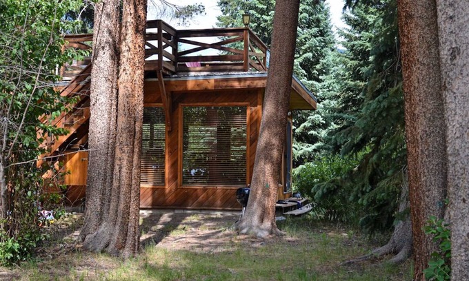 Grand Lake Cabin | Top-Rated Lemmon Lodge: Waterside Retreat with Pool Access