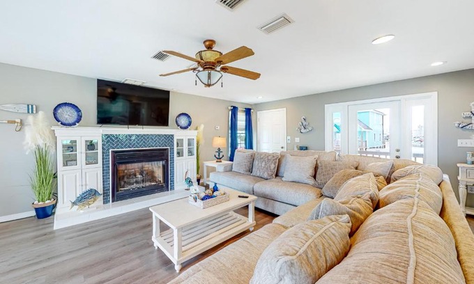Gulf Shores House | Ocean View Retreat at Lemon Drop Lagoon - Pet Friendly Bliss