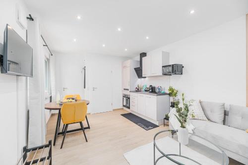 Leinfelden-Echterdingen Apartment | Family-Friendly Lemon Suites Apartment in Stetten, 9/10 Rated