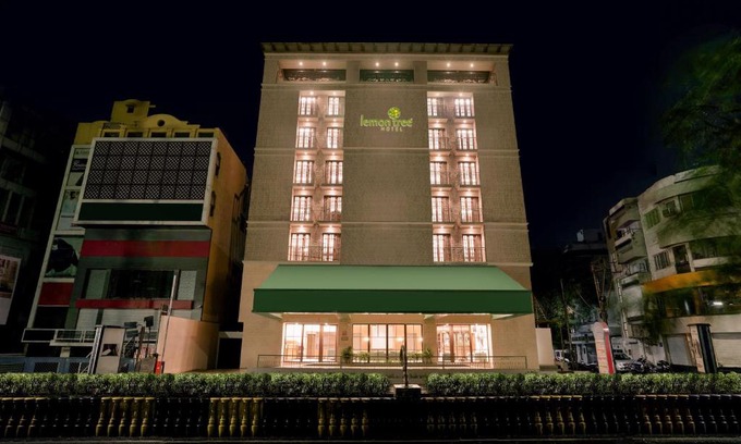 Rajkot Hotel | Discover the Lemon Tree Hotel, Rajkot: Family-Friendly Getaway