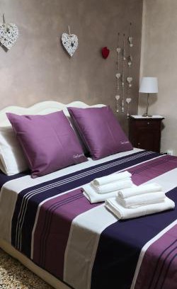 Feglino House | Relax & Bike at Lemon Tree House - 4-Star Family Retreat