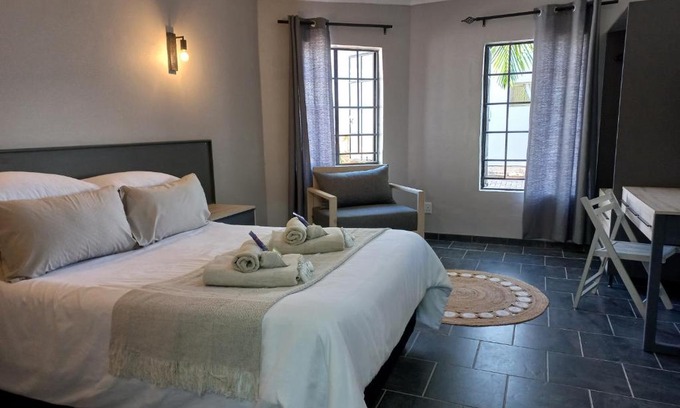 Groblersdal Apartment | Budget-Friendly Urban Studio at Lemon Tree Manor - Child Friendly