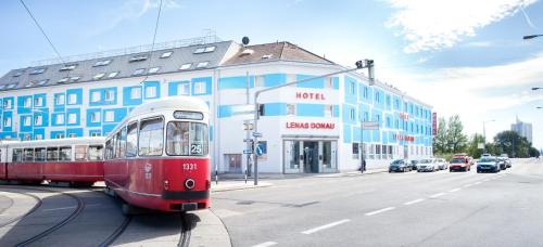 Donaustadt Hotel | Discover Lenas Donau Hotel: Pet-Friendly & Accessible Stay