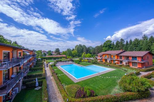 Sasso Moro Apartment | Relax at Lenni Apart with Pool & Lake Access for Families