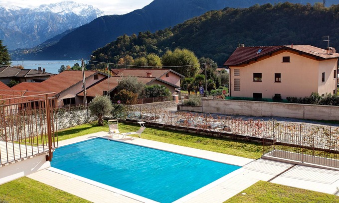 Tremezzina Apartment | Discover Lenno Spese II: Poolside Retreat with Ocean Views