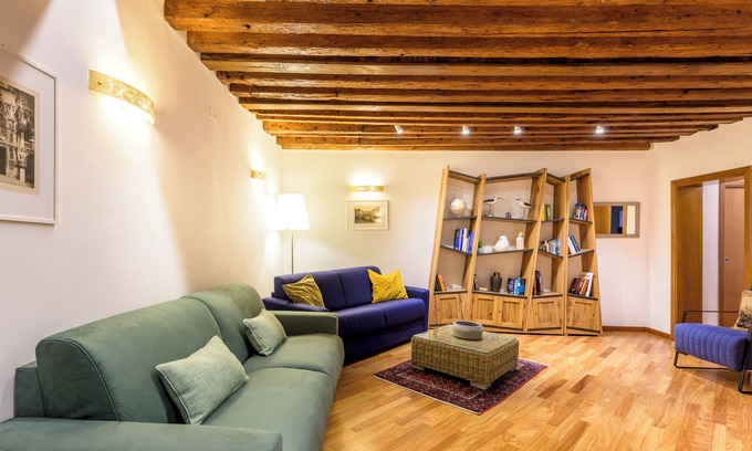 San Marco Apartment | Leon 1014: Guest Rated 10/10 with Family-Friendly Amenities