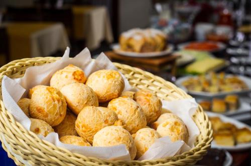 Conceicao Hotel | Discover Leon Park Hotel: Budget-Friendly with Ocean Views